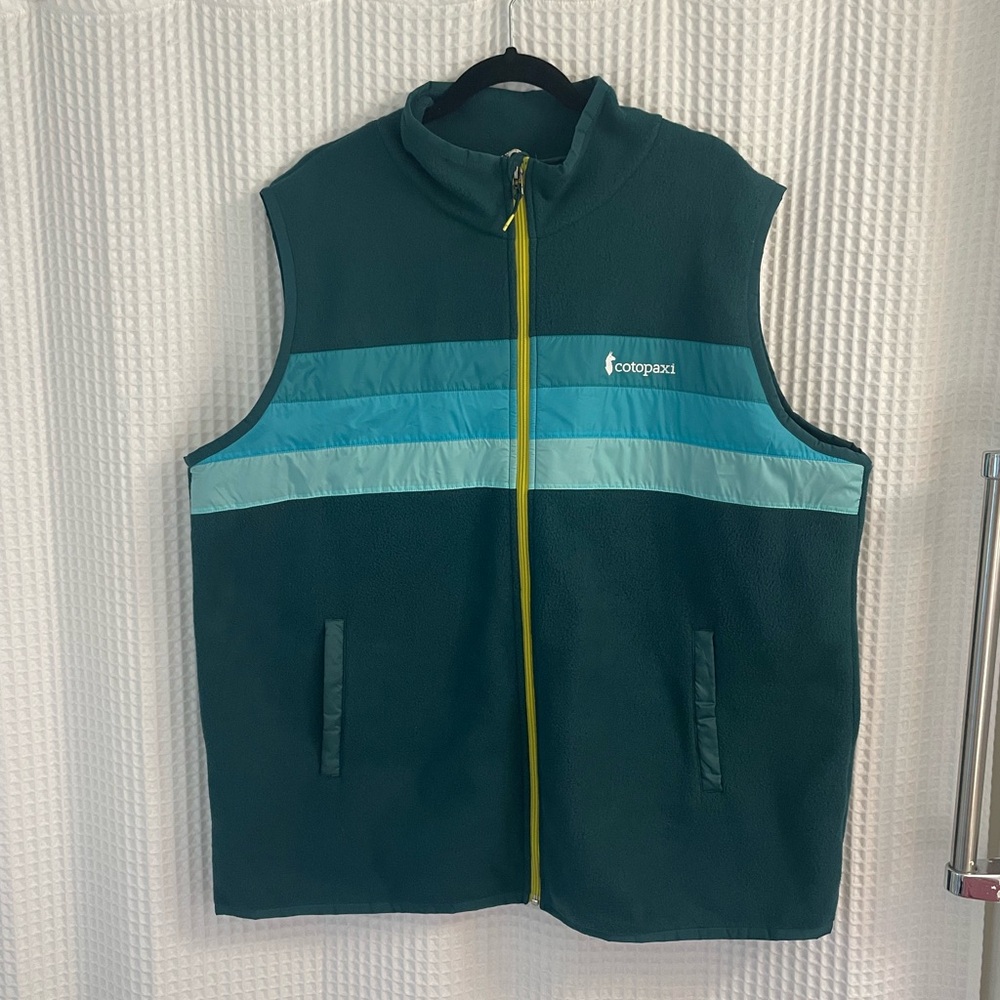 Cotopaxi plus size fall winter Green and Blue Fleece Vest